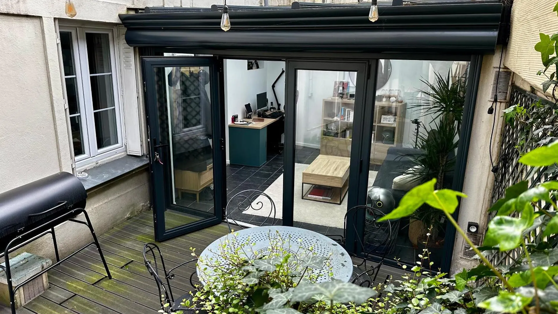 Modern And Bright W/A Terrace - Paris 16Th Apartment